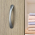 Poignée de meuble GROOVE, nylon chrome gris entraxe 96 mm