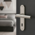 2 poignées de porte DOCKER entrée de clé, Métal nickel mat entraxe 165 mm | Style moderne